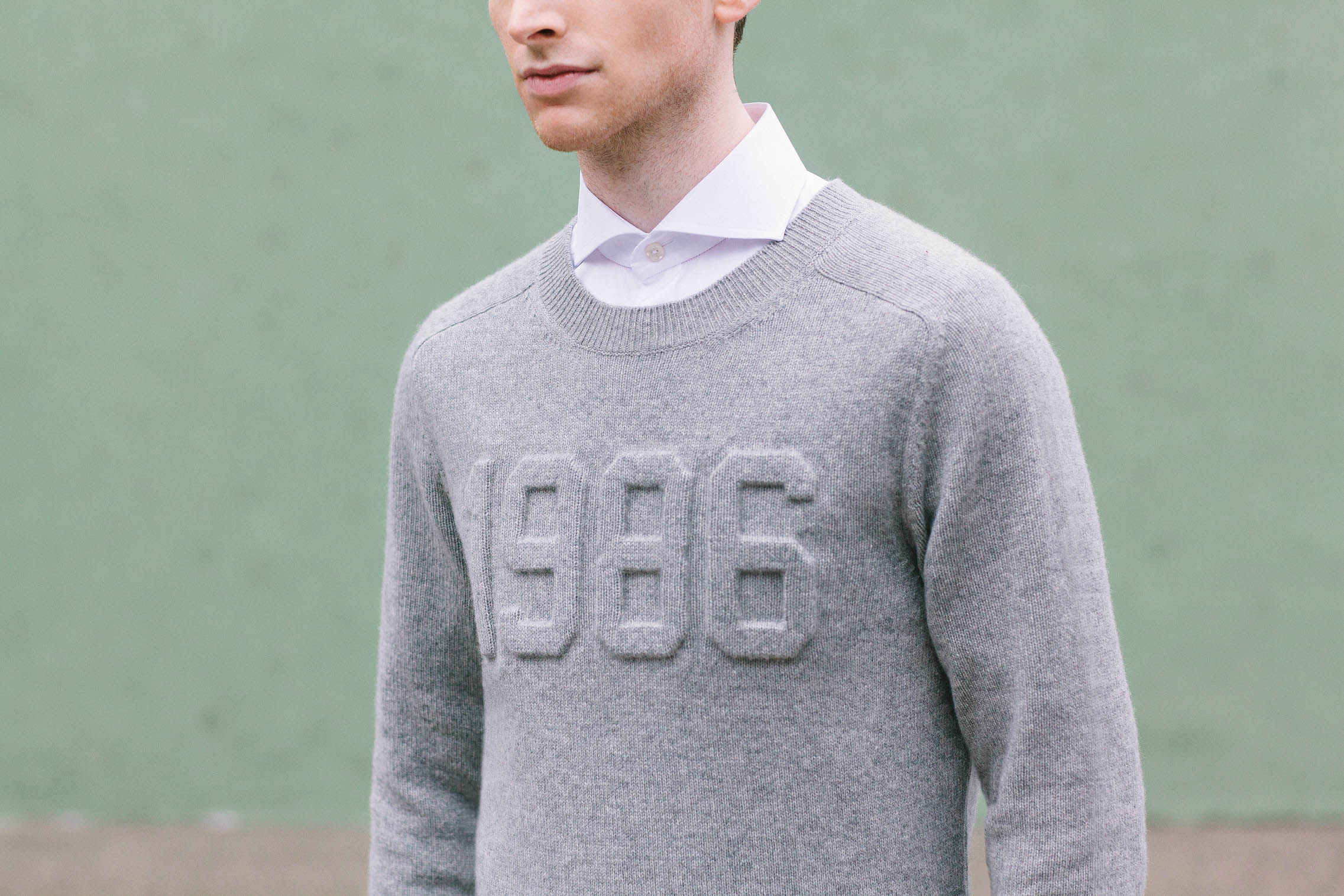 white-collar-grey-crewneck-sweater-style